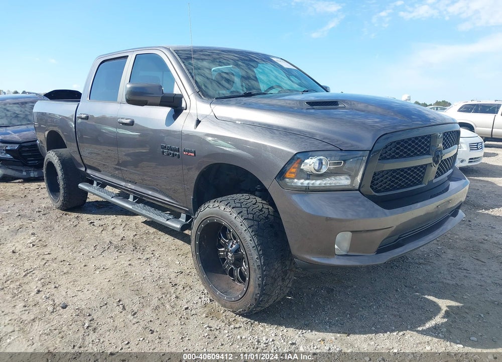 2017 RAM 1500 NIGHT 4X4 5'7 BOX VIN: 1C6RR7MT2HS784814