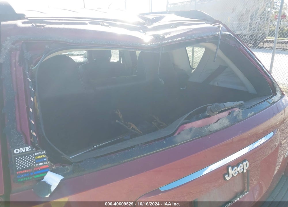 2015 JEEP COMPASS LATITUDE VIN: 1C4NJDEB4FD321528