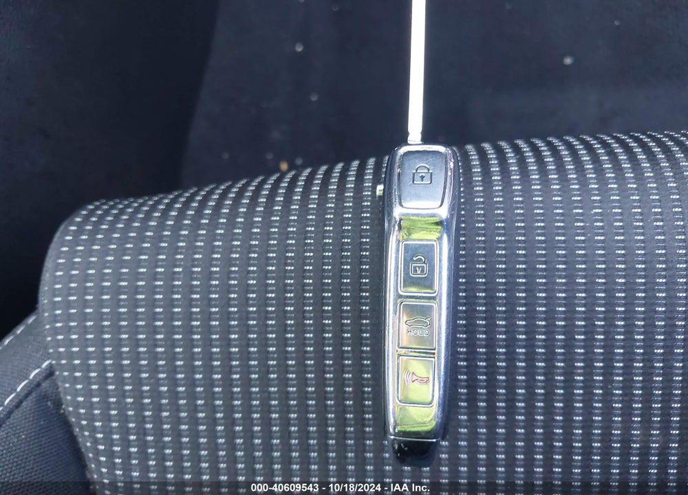 2019 KIA FORTE LXS VIN: 3KPF24AD9KE059894