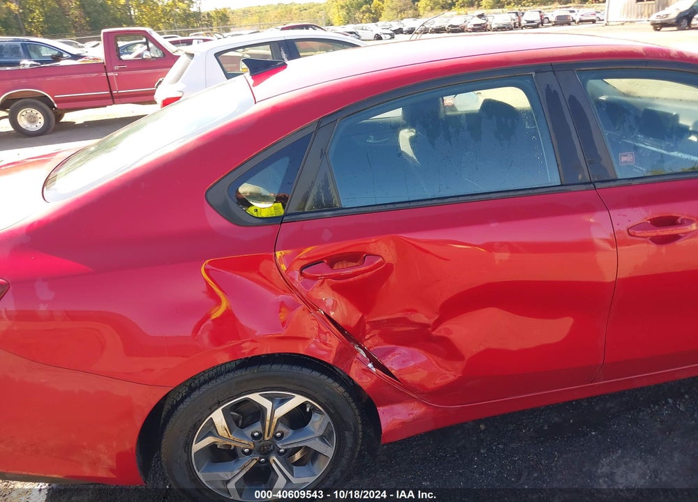 2019 KIA FORTE LXS VIN: 3KPF24AD9KE059894