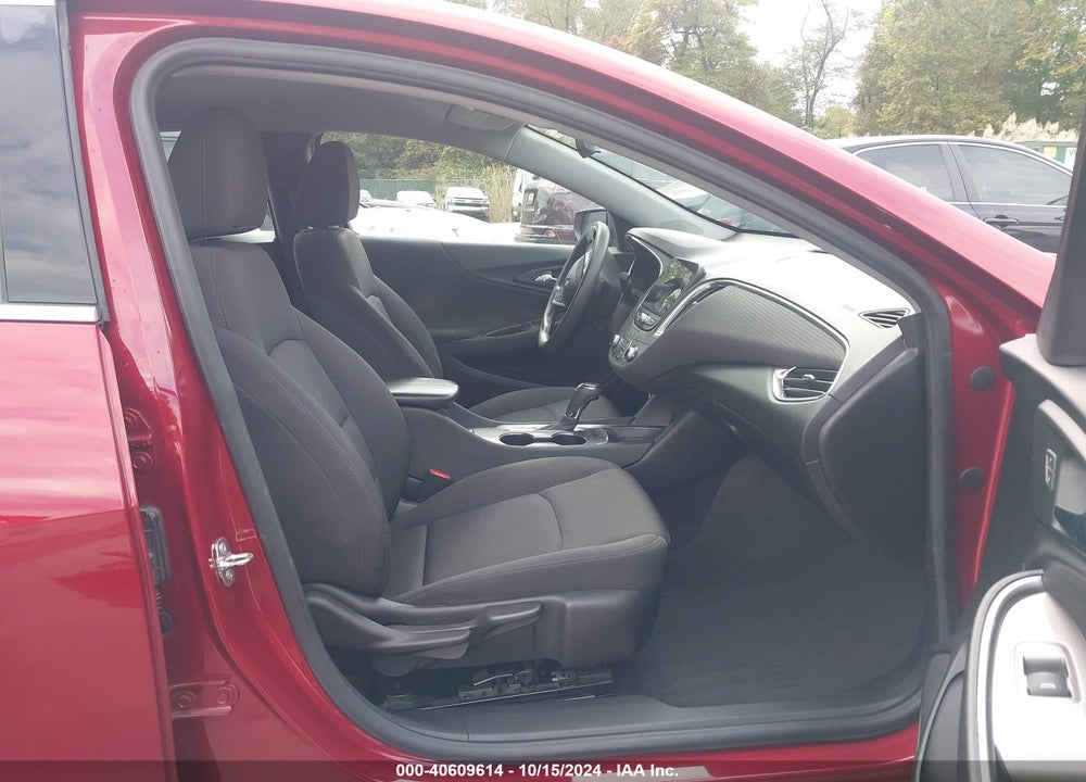 2019 CHEVROLET MALIBU LT VIN: 1G1ZD5ST9KF202571