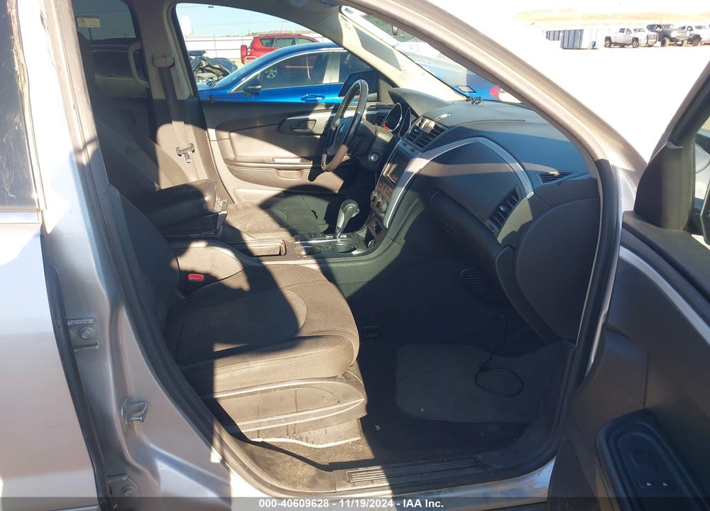 2009 CHEVROLET TRAVERSE LT VIN: 1GNEV23DX9S129132