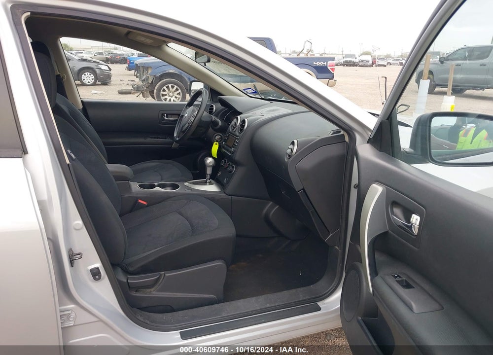 2015 NISSAN ROGUE SELECT S VIN: JN8AS5MT8FW151078