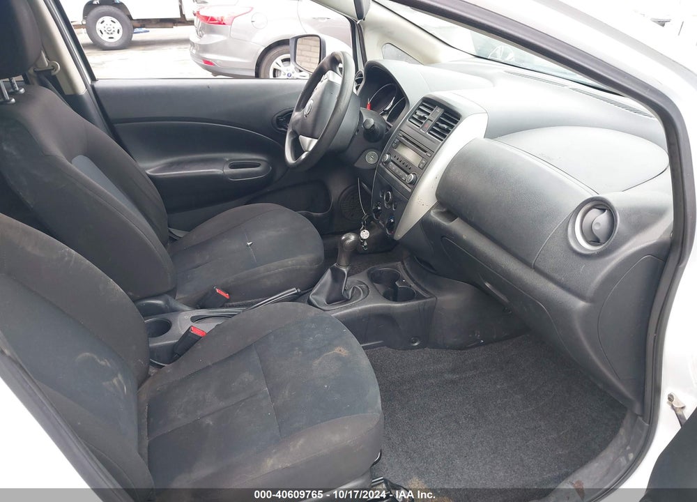 2015 NISSAN VERSA NOTE S (SR) VIN: 3N1CE2CP1FL415300