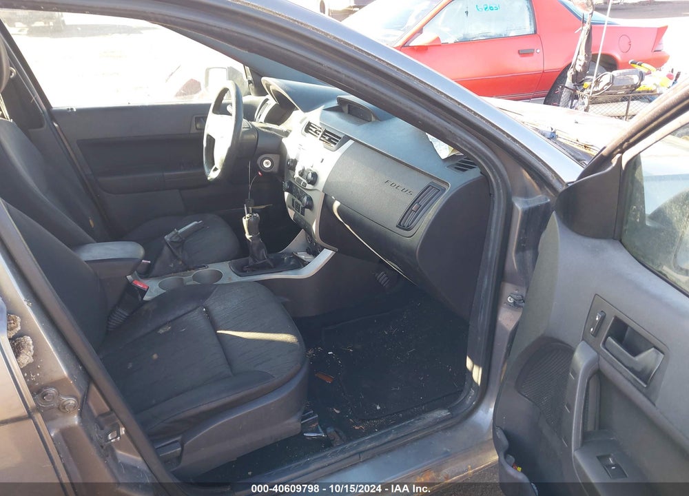 2010 FORD FOCUS SE VIN: 1FAHP3FN3AW150188