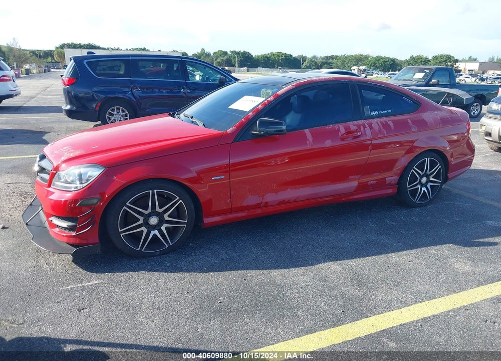 2013 MERCEDES-BENZ C 250 VIN: WDDGJ4HB9DG061570