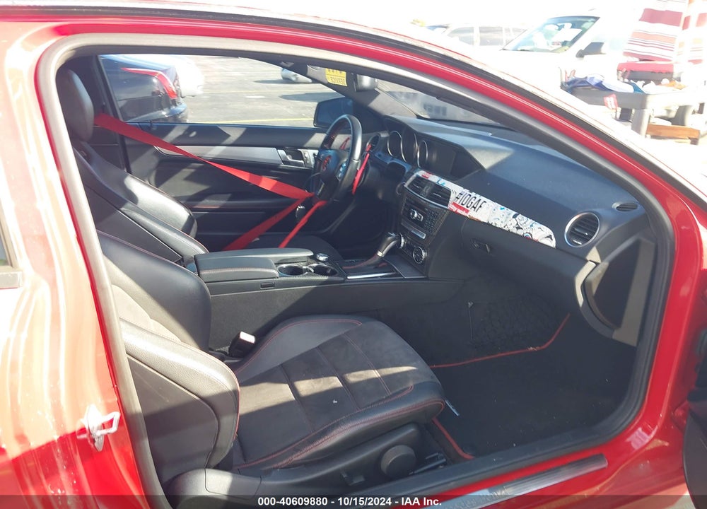 2013 MERCEDES-BENZ C 250 VIN: WDDGJ4HB9DG061570