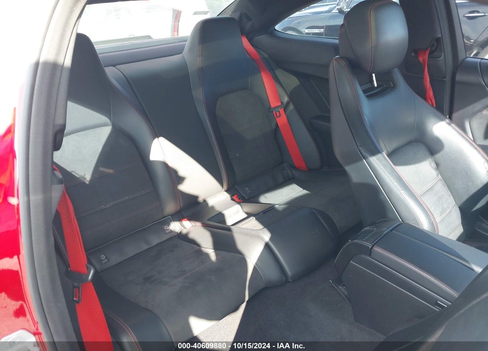 2013 MERCEDES-BENZ C 250 VIN: WDDGJ4HB9DG061570
