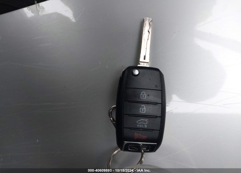 2016 KIA SOUL VIN: KNDJN2A21G7390285