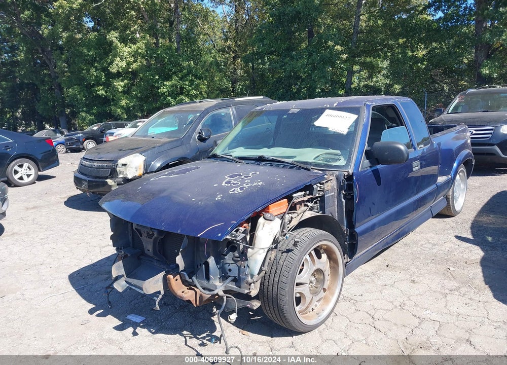 2002 CHEVROLET S-10 LS VIN: 1GCCS19W428130288