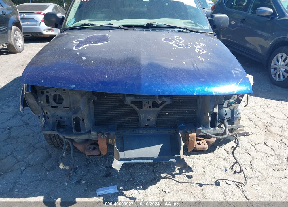 2002 CHEVROLET S-10 LS VIN: 1GCCS19W428130288