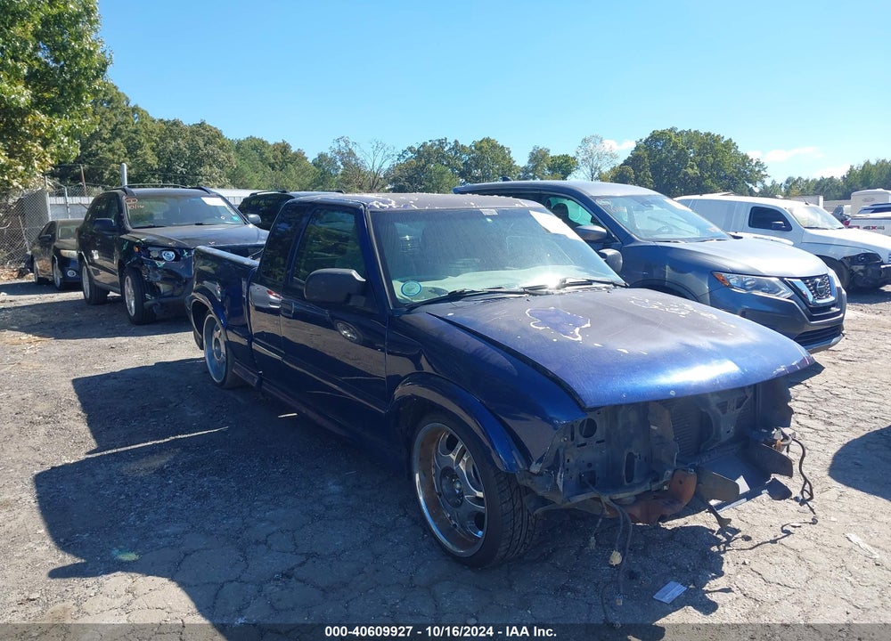 2002 CHEVROLET S-10 LS VIN: 1GCCS19W428130288