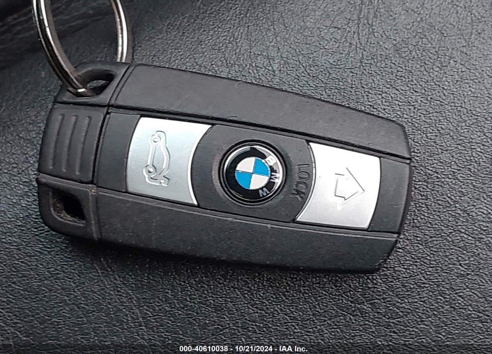2007 BMW 328I VIN: WBAVA33587KX70776