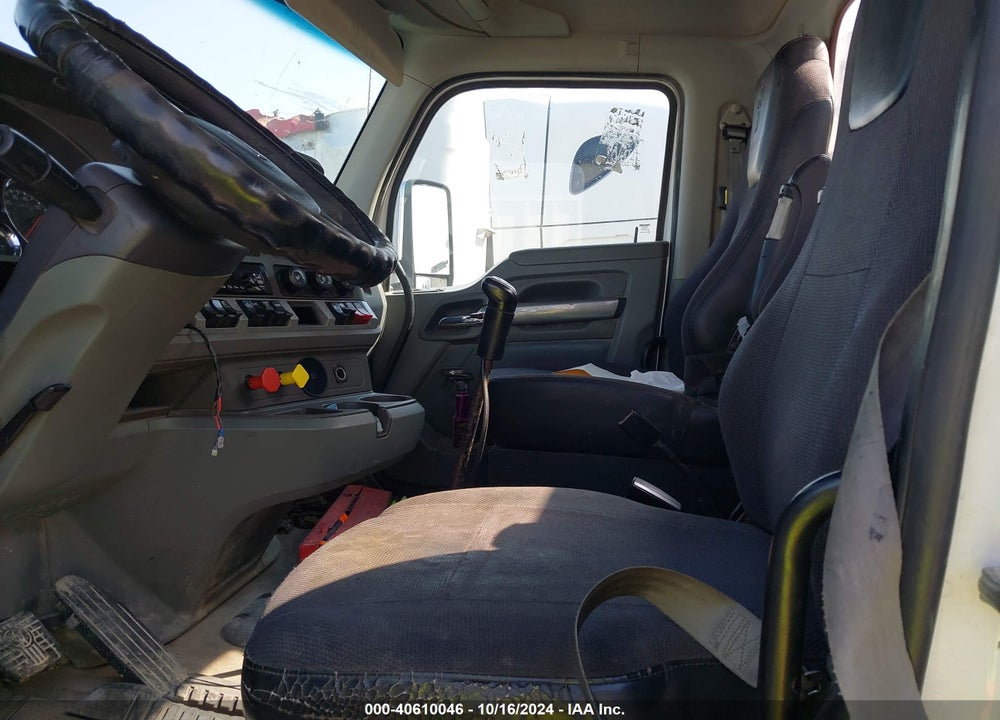 2015 KENWORTH T880 T880 VIN: 1XKZDP9XXFJ438133