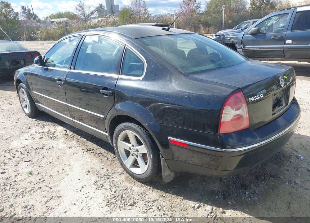 2004 VOLKSWAGEN PASSAT GLX VIN: WVWTH63B44P204609