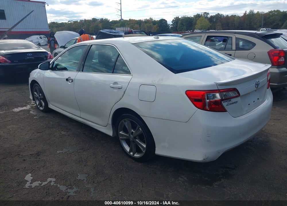 2014 TOYOTA CAMRY SE SPORT VIN: 4T1BF1FK5EU727569