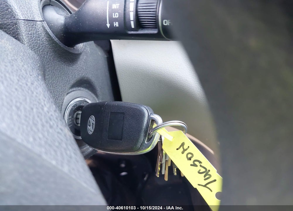 2017 HYUNDAI TUCSON SE VIN: KM8J33A45HU296485