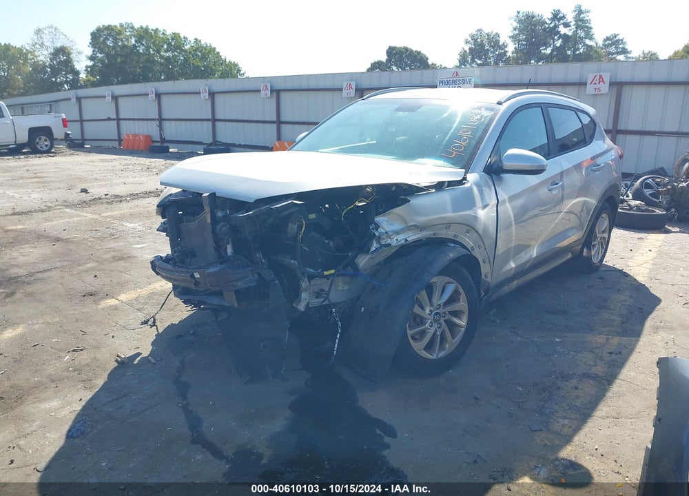 2017 HYUNDAI TUCSON SE VIN: KM8J33A45HU296485