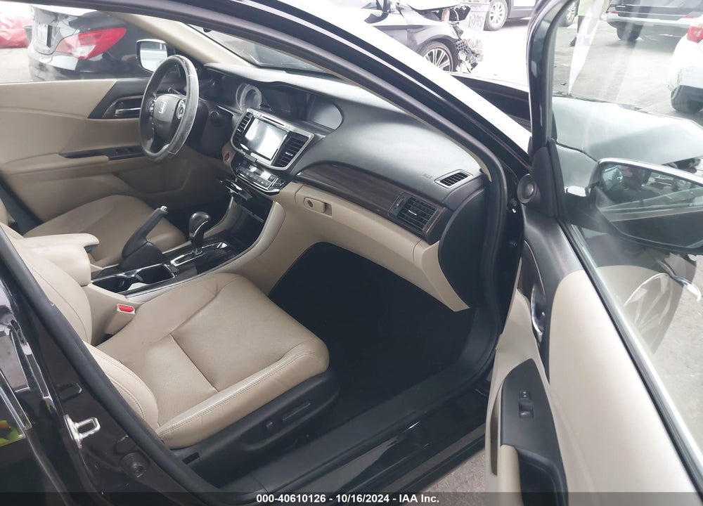 2017 HONDA ACCORD EX-L VIN: 1HGCR2F87HA212364
