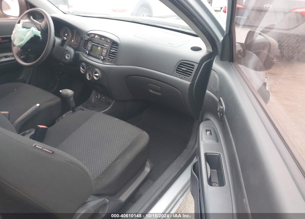 2010 HYUNDAI ACCENT GS VIN: KMHCM3AC1AU172605
