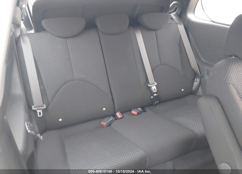 2010 HYUNDAI ACCENT GS VIN: KMHCM3AC1AU172605