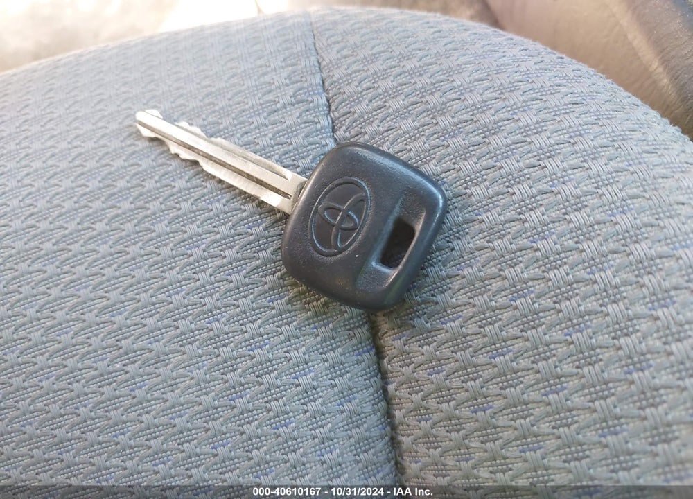 2015 TOYOTA TACOMA VIN: 5TFTX4CNXFX061105