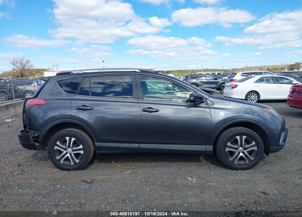 2018 TOYOTA RAV4 LE VIN: JTMZFREV1JJ726184