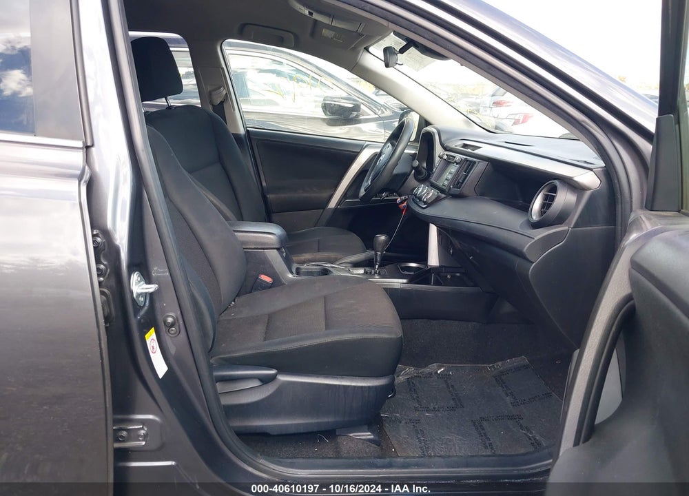 2018 TOYOTA RAV4 LE VIN: JTMZFREV1JJ726184