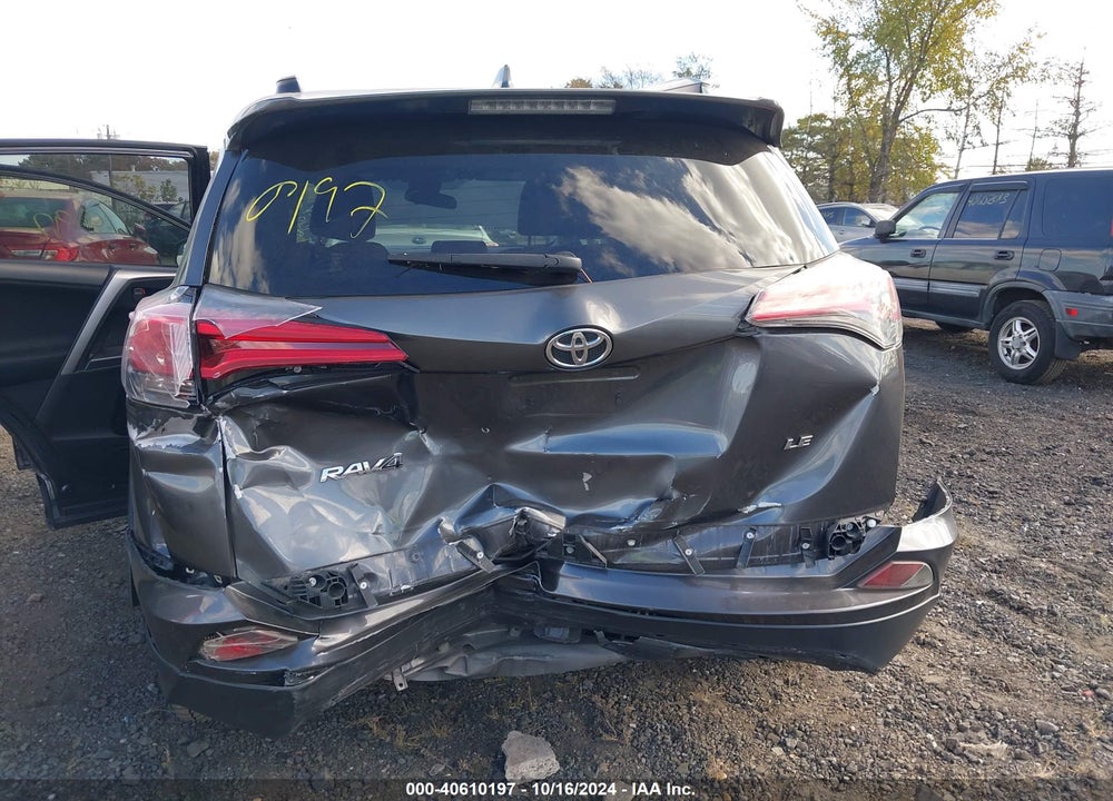 2018 TOYOTA RAV4 LE VIN: JTMZFREV1JJ726184