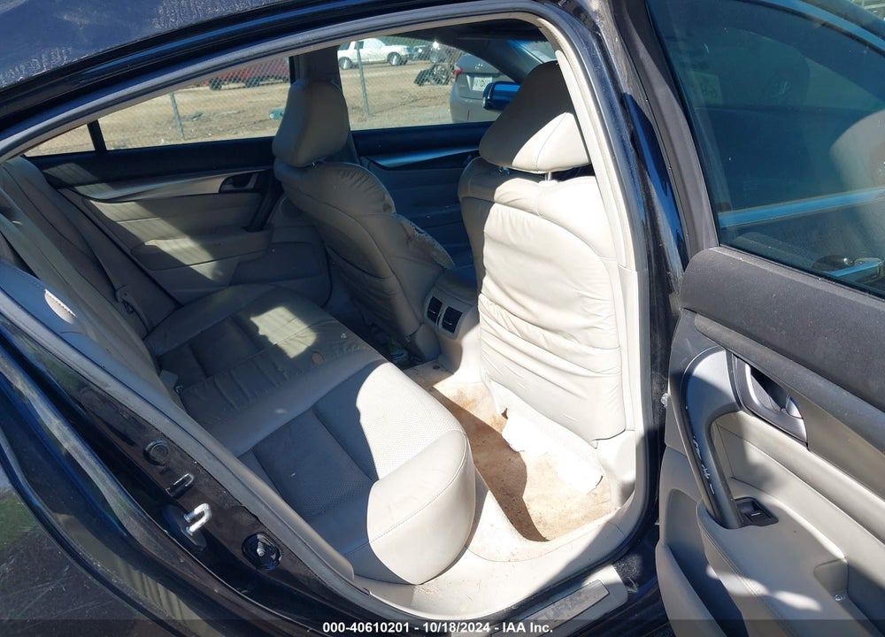 2011 ACURA TL 3.5 VIN: 19UUA8F56BA001880