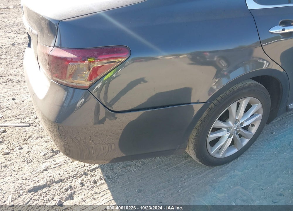 2010 LEXUS ES 350 VIN: JTHBK1EG8A2409138