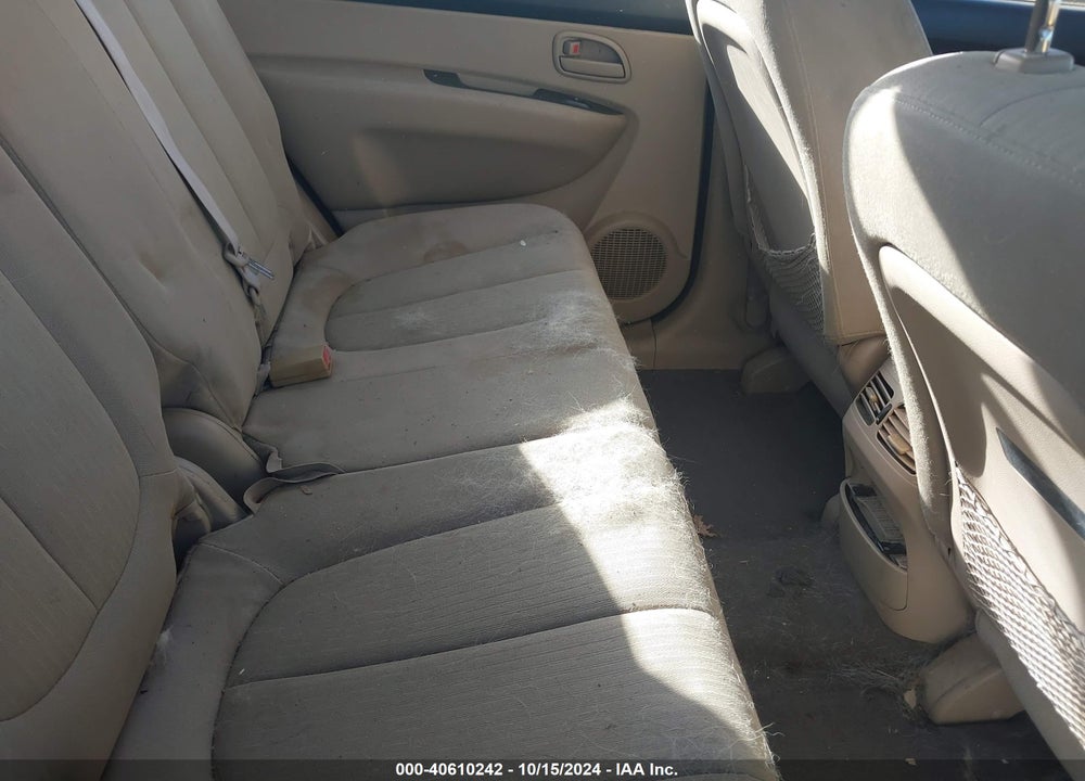 2008 KIA RONDO LX V6 VIN: KNAFG526087173909