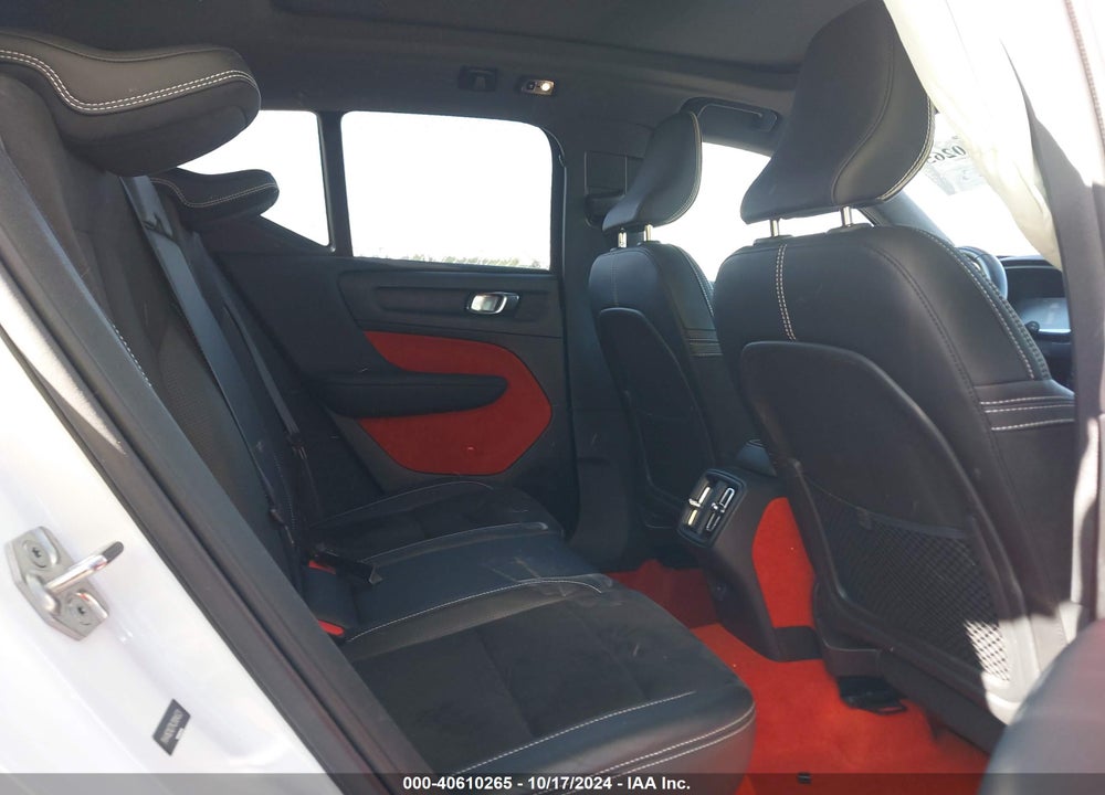 2019 VOLVO XC40 T5 MOMENTUM/T5 R-DESIGN VIN: YV4162XZ7K2004523