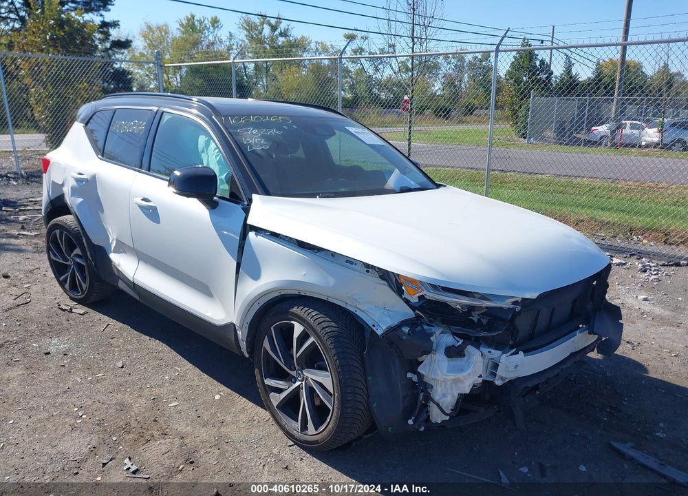 2019 VOLVO XC40 T5 MOMENTUM/T5 R-DESIGN VIN: YV4162XZ7K2004523