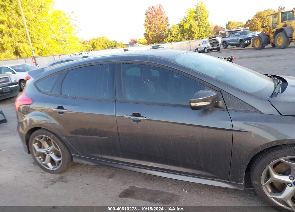 2016 FORD FOCUS ST VIN: 1FADP3L9XGL331515