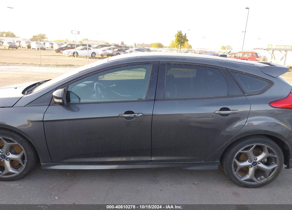 2016 FORD FOCUS ST VIN: 1FADP3L9XGL331515