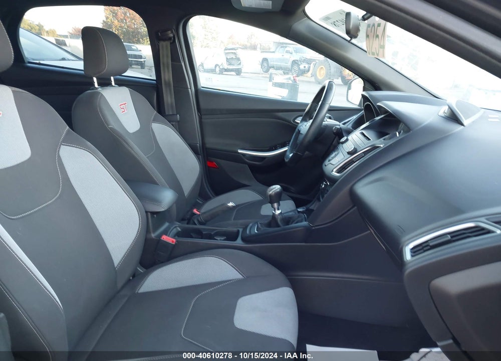 2016 FORD FOCUS ST VIN: 1FADP3L9XGL331515
