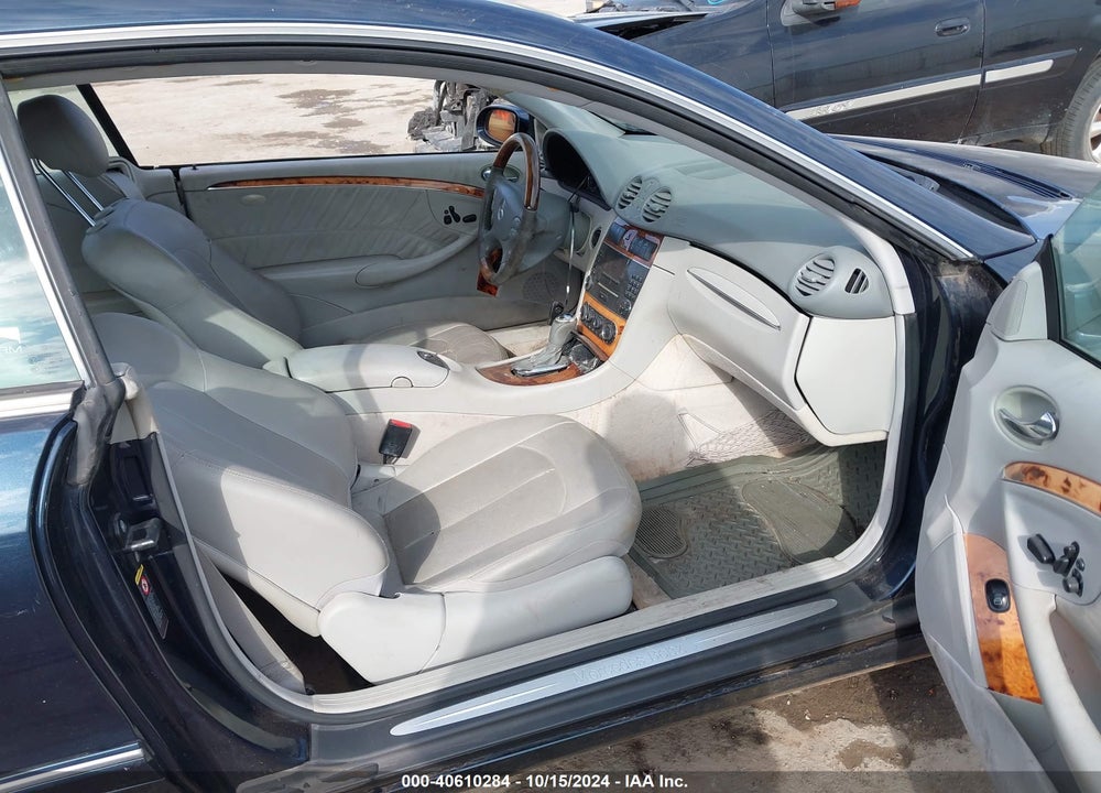2005 MERCEDES-BENZ CLK 320 VIN: WDBTJ65J35F155160