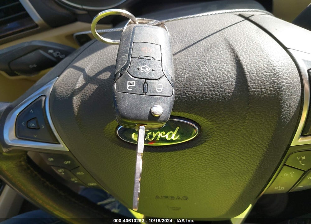 2015 FORD FUSION SE VIN: 3FA6P0HD9FR279749