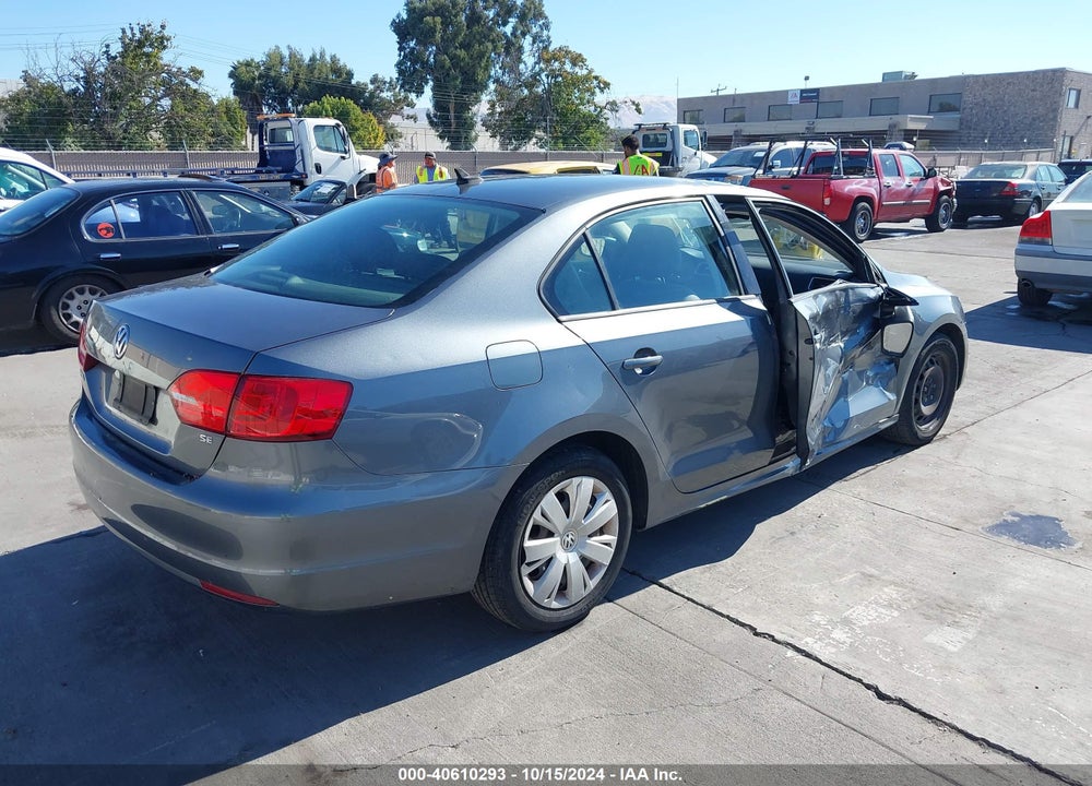 2014 VOLKSWAGEN JETTA 1.8T SE VIN: 3VWD17AJ2EM206825