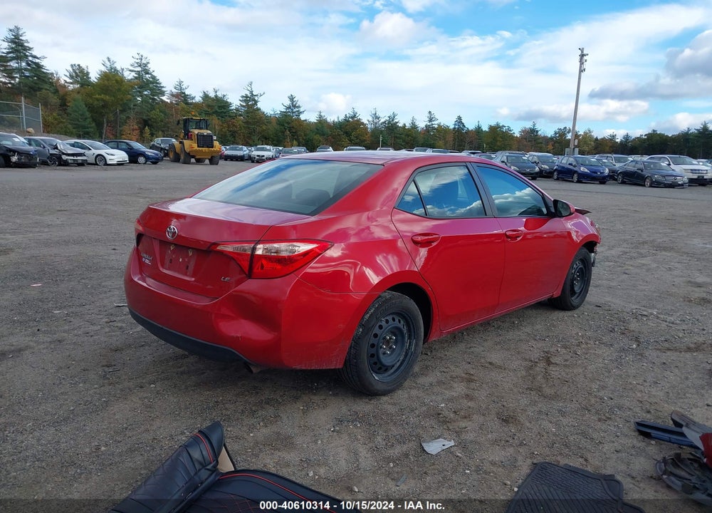 2018 TOYOTA COROLLA LE VIN: 2T1BURHE8JC121822