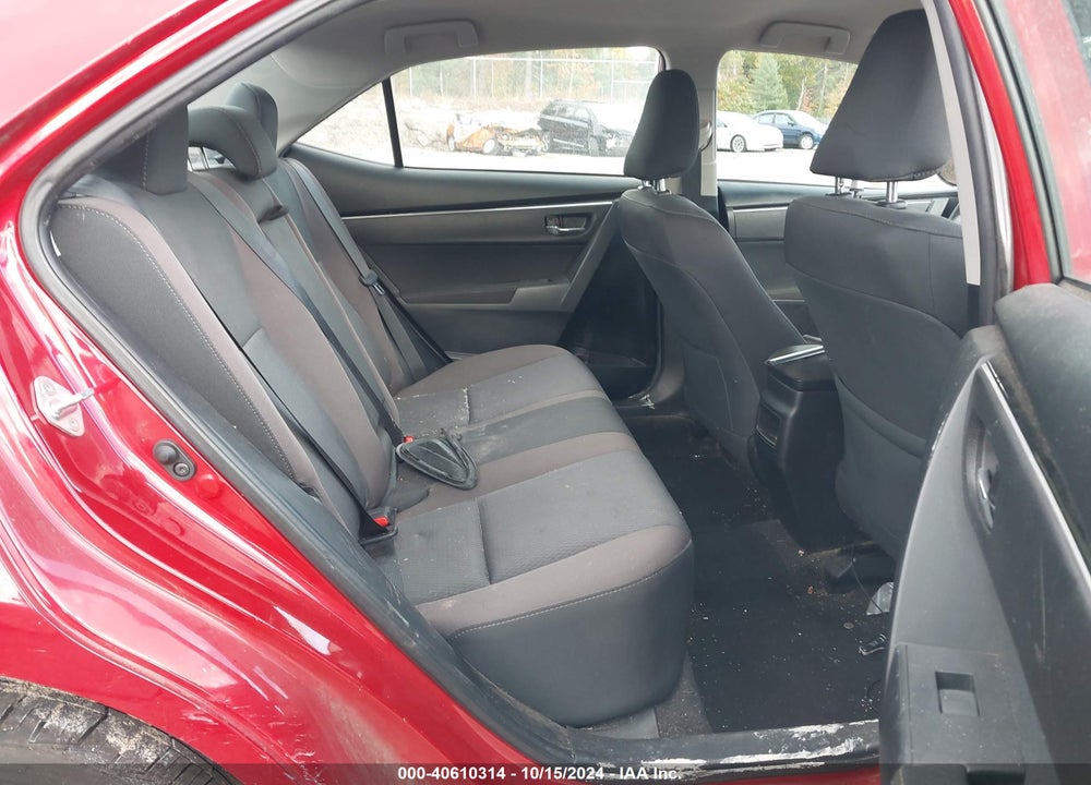 2018 TOYOTA COROLLA LE VIN: 2T1BURHE8JC121822