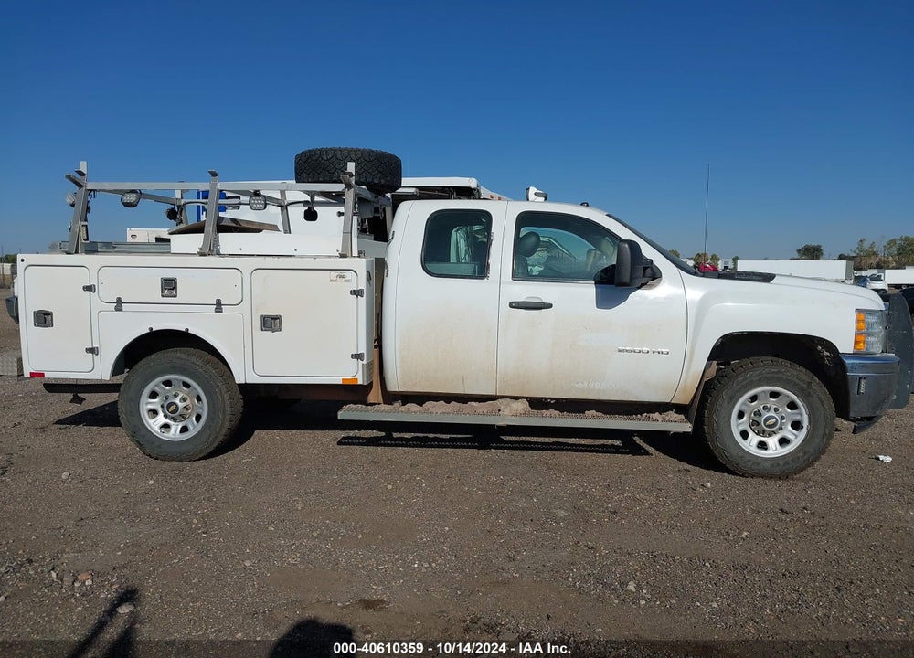 2011 CHEVROLET SILVERADO 2500HD WORK TRUCK VIN: 1GB2KVCG6BZ240231