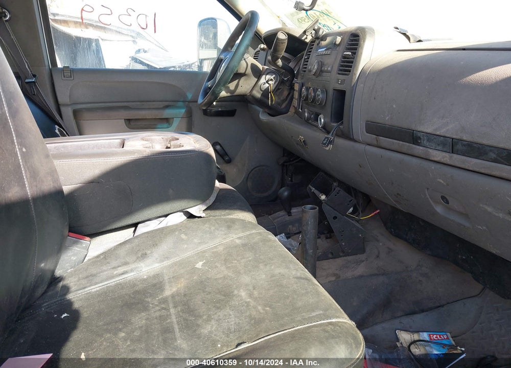 2011 CHEVROLET SILVERADO 2500HD WORK TRUCK VIN: 1GB2KVCG6BZ240231