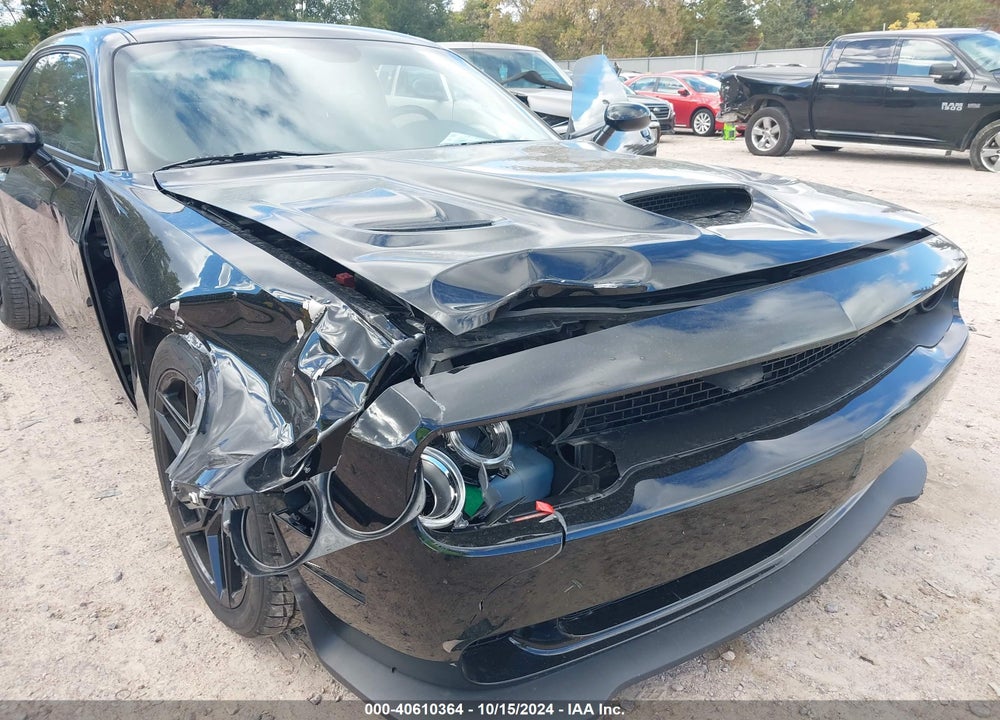2016 DODGE CHALLENGER SRT HELLCAT VIN: 2C3CDZC98GH314554