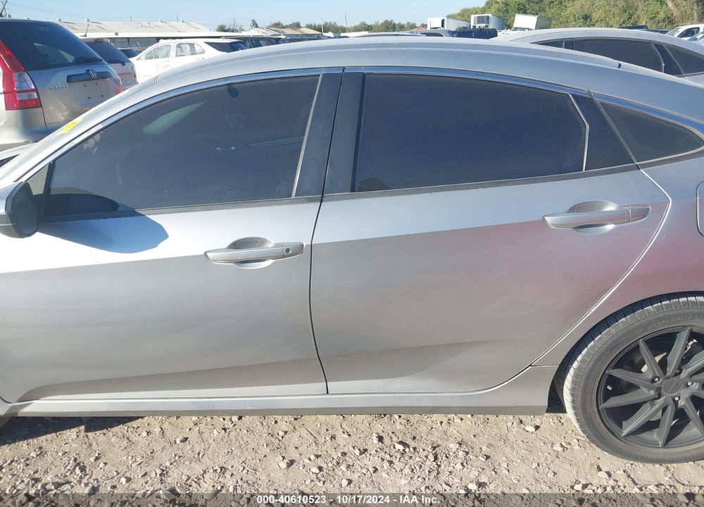 2017 HONDA CIVIC LX VIN: 2HGFC2F51HH522810