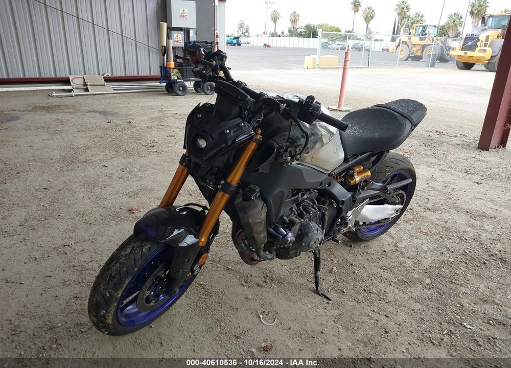 2023 YAMAHA MT09 DC VIN: JYARN72Y8PA000641