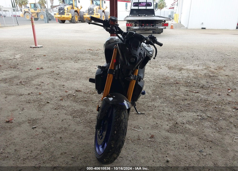 2023 YAMAHA MT09 DC VIN: JYARN72Y8PA000641