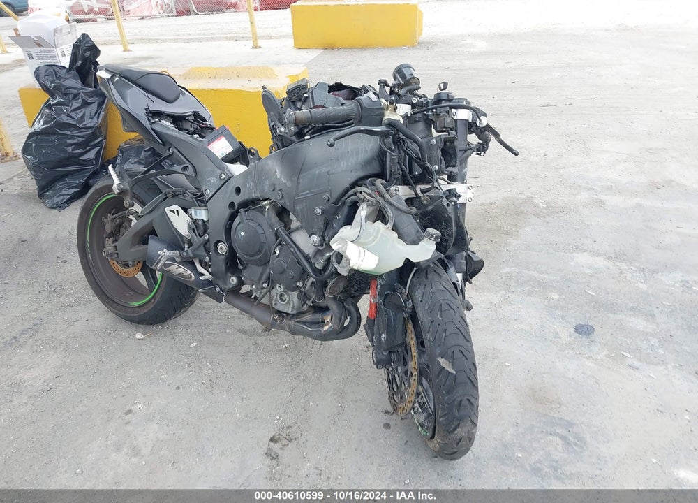 2021 KAWASAKI ZX1002 L VIN: JKBZXVL14MA000450