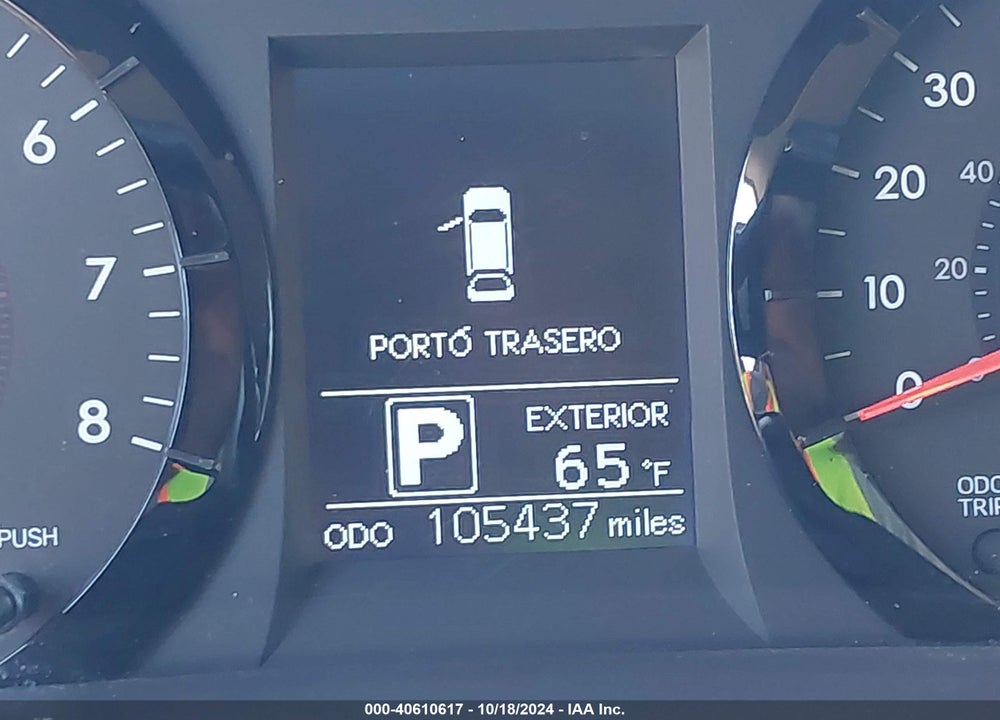 2015 TOYOTA SIENNA LE 8 PASSENGER VIN: 5TDKK3DC4FS652778